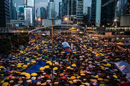   香港雨傘運動展  香港写真家集団“前線真相 Fronact”×藤原新也